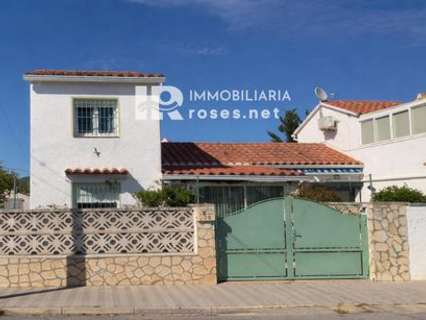 Villa en venta en Roses