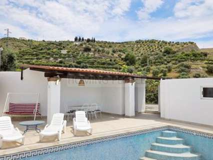 Villa en alquiler en Jete