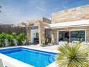 Villa en venta en Algorfa