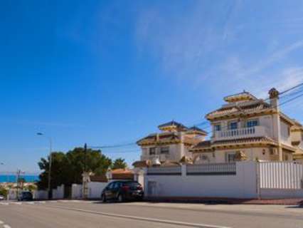 Villa en venta en Torrevieja