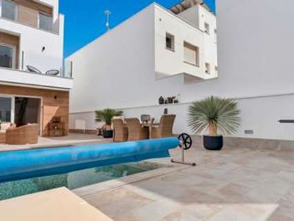 Villa en venta en San Pedro del Pinatar