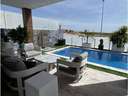 Villa en venta en Orihuela