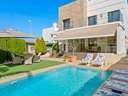 Villa en venta en Quesada