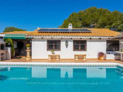Villa en venta en Orihuela