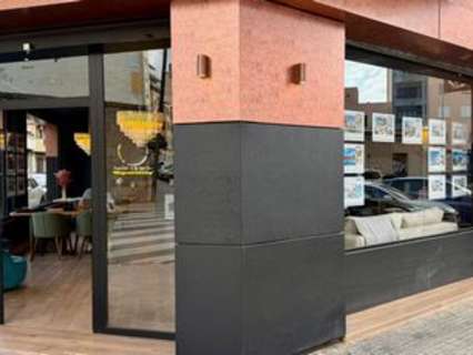 Local comercial en venta en Palma de Mallorca zona Portixol