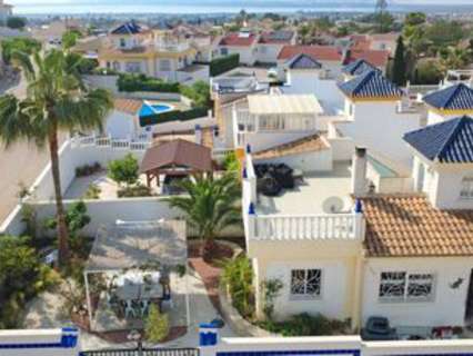 Villa en venta en Rojales