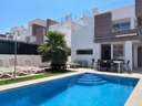 Villa en venta en Guardamar del Segura