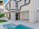 Villa en venta en Pilar de la Horadada