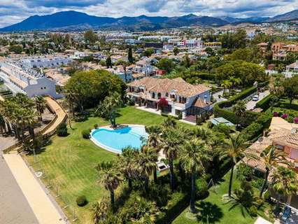 Villa en venta en Estepona