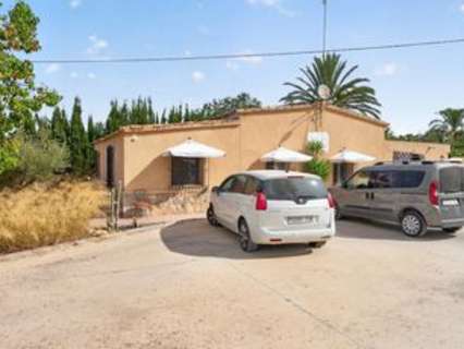 Villa en venta en Elche/Elx