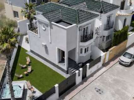 Casa en venta en Orihuela zona Orihuela-Costa