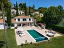 Villa en venta en Estepona