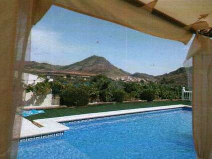 Villa en venta en Elche de la Sierra