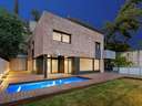 Villa en venta en Esplugues de Llobregat