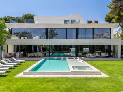 Villa en venta en Marbella