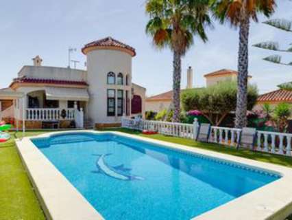 Villa en venta en Guardamar del Segura