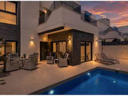 Villa en venta en Quesada