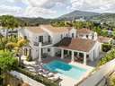 Villa en venta en Benahavís