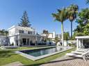 Villa en venta en Marbella rebajada