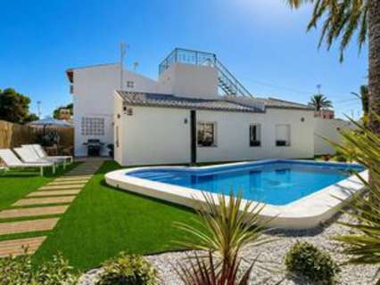 Villa en venta en Orihuela zona Orihuela-Costa rebajada