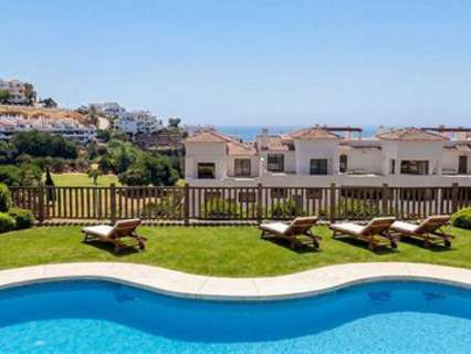 Apartamento en venta en Estepona