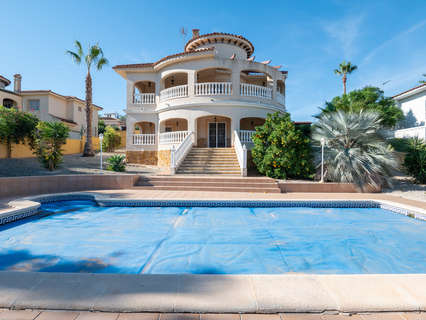 Villa en venta en Algorfa