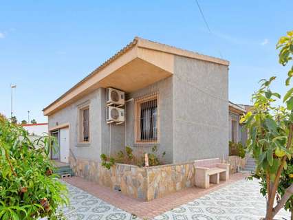 Villa en venta en Torrevieja Nueva Torrevieja