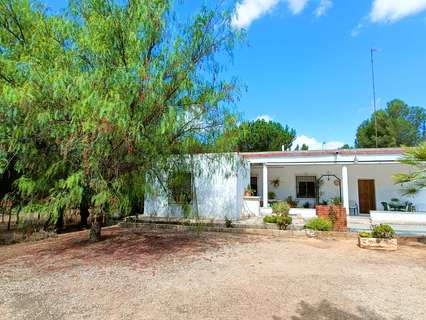 Villa en venta en Hondón de las Nieves