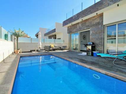Villa en venta en Orihuela zona Orihuela-Costa rebajada