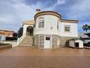 Villa en venta en Torrevieja zona El Chaparral