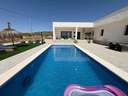 Villa en venta en El Pinós/Pinoso