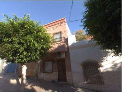 Chalet en venta en Almería
