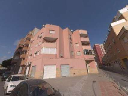 Local comercial en venta en Almería