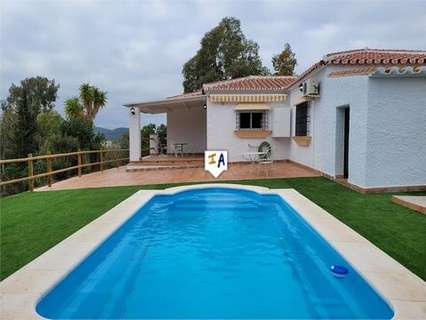 Villa en venta en Almogía