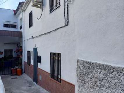 Casa en venta en Iznalloz