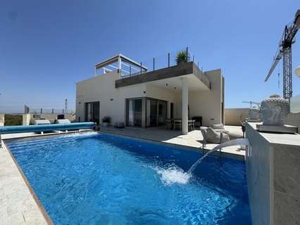 Villa en venta en Orihuela