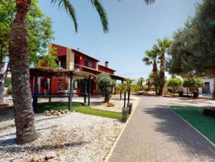 Chalet en venta en Catral