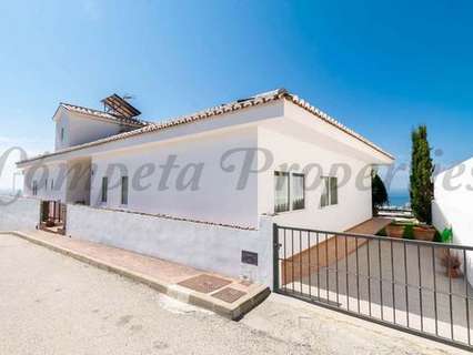 Villa en venta en Torrox