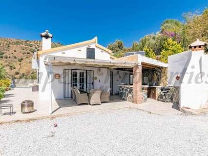 Cortijo en venta en Árchez rebajado