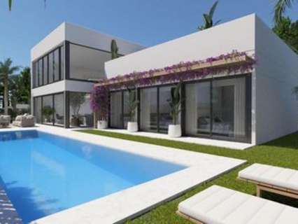 Villa en venta en Estepona