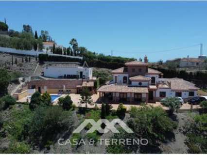 Villa en venta en Sayalonga