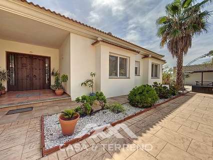 Villa en venta en Periana