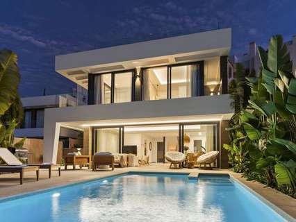 Villa en venta en Estepona