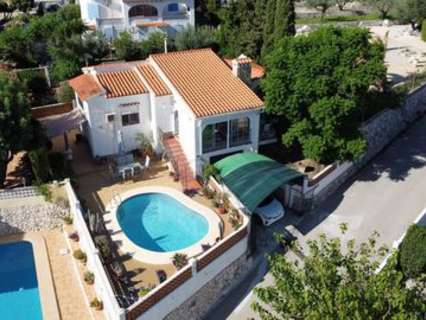 Villa en venta en Orba