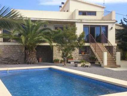 Villa en venta en Benidorm