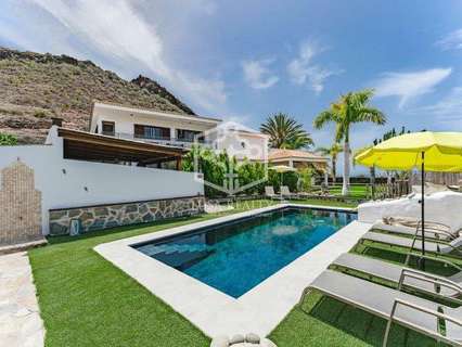 Villa en venta en Arona