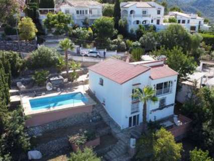 Villa en venta en Orba