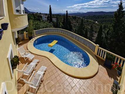 Villa en venta en Pedreguer