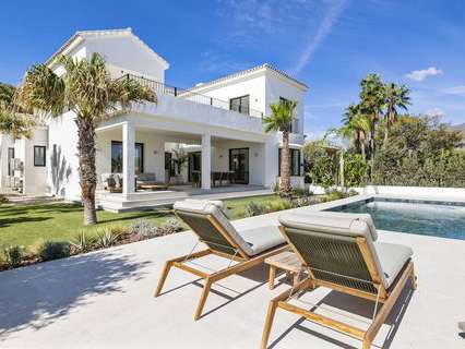 Villa en venta en Estepona