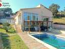 Chalet en venta en Tordera